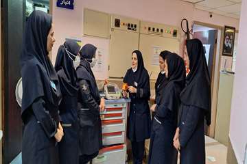 برگزاری کنفرانس آموزشی داخل بخشی در بیمارستان 17 شهریور