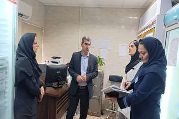 بازدید تیم مدیریتی ایمنی بیمار از داروخانه بیمارستان