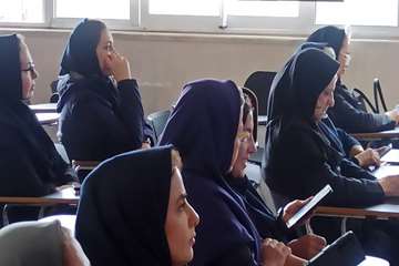 برگزاری سمینار آموزشی پشه آئدس و کنترل محیطی آن در مرکز آموزشی درمانی 17 شهریور